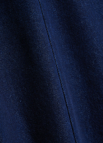 Широкие джинсы высокой посадки с декоративными пуговиицами