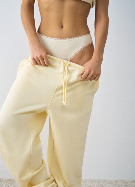 Классические трусы-брифы с кружевом 3 шт Желтый 1399₽