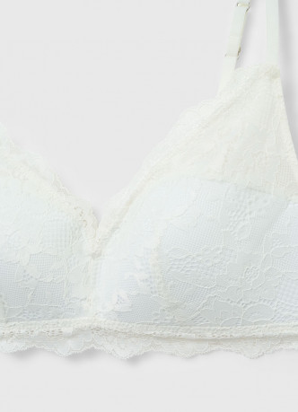Бюстгальтер из кружева