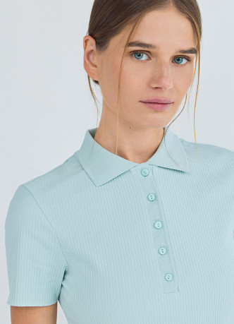 Поло в рубчик с коротким рукавом