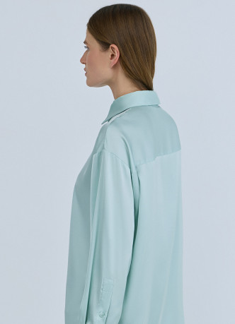 Блузка из сатина