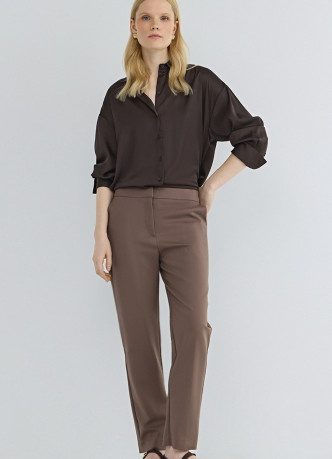 Зауженные прямые брюки