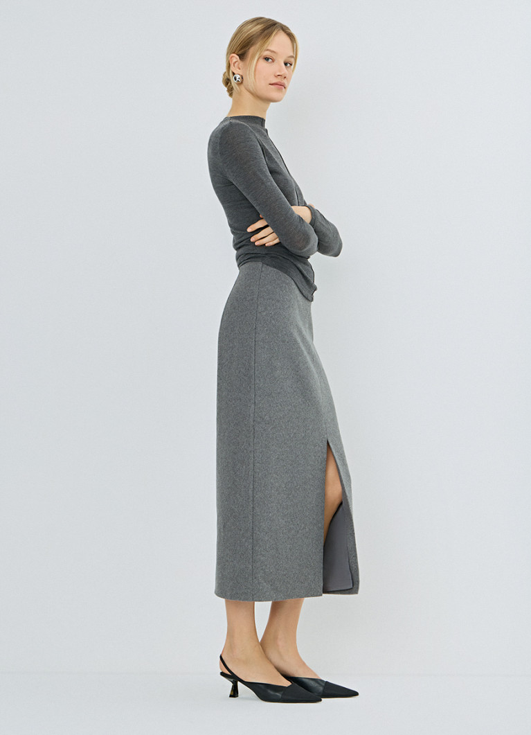 Porno haqiqatan ham juda qiyin porno. Ogziga porno tupurish