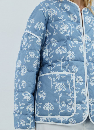 Легкая стеганая куртка