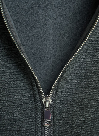 Утеплённая толстовка на молнии