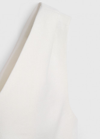 Жилет на пуговицах