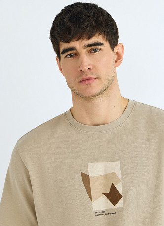 Футболка из текстурной ткани с нашивкой