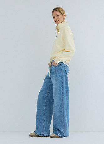 Толстовка с воротником-стойкой на молнии