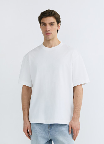 Футболка с объёмным принтом