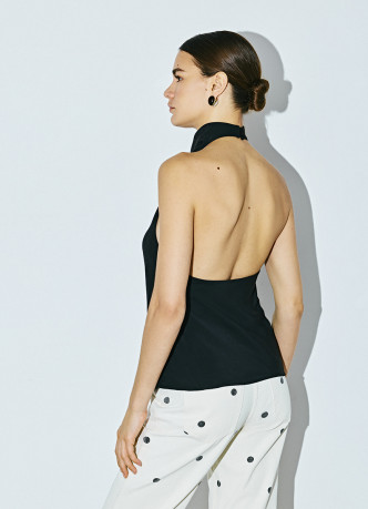 Топ из модала с открытой спиной