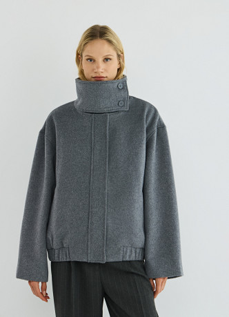 Утепленное укороченное пальто