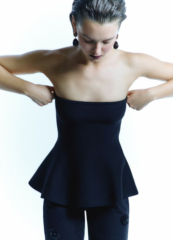 Вязаный топ с баской