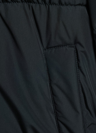 Утеплённая куртка с капюшоном