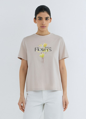 Футболка с цветочным принтом