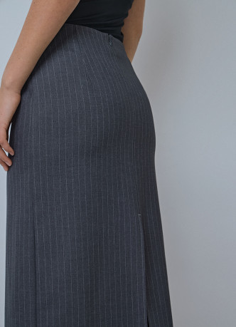 Прямая юбка миди