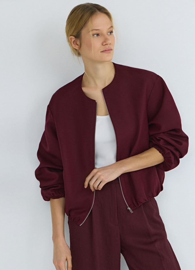 Льняной бомбер на молнии