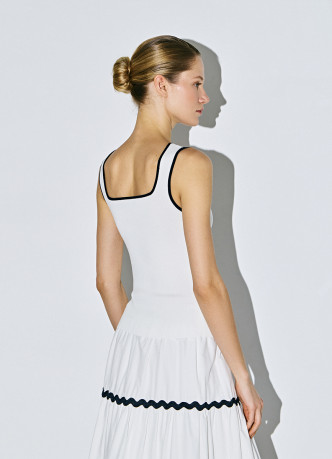 Вязаный топ с контрастной отделкой