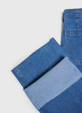 Укороченные широкие джинсы