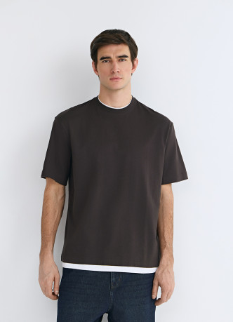 Футболка из плотного хлопка с контрастными деталями