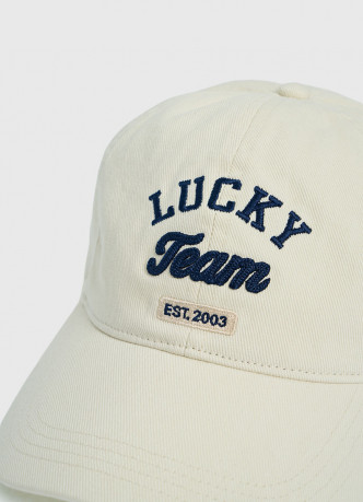 Бейсболка с вышивкой