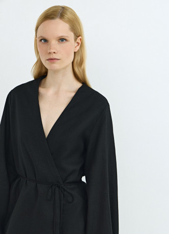 Рубашка изо льна с завязкой