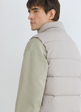 Утеплённый стёганый жилет