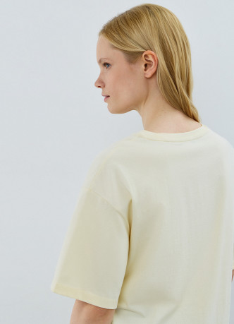 Футболка с декоративным узлом