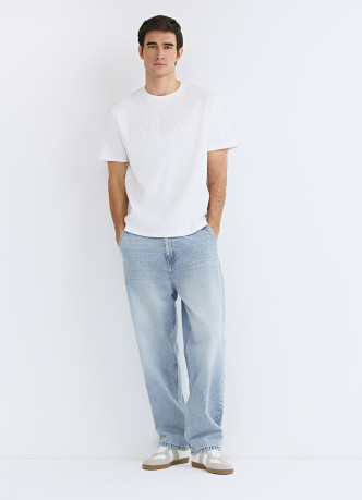 Футболка с объёмным принтом