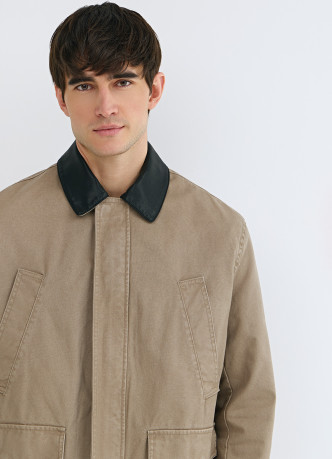 Куртка с контрастным воротником