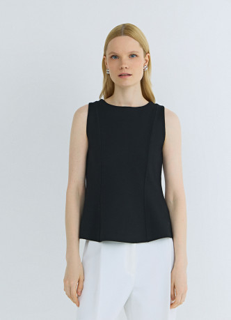 Майка с баской и рельефами