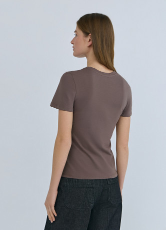 Базовая футболка из хлопка