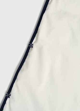 Легкая стеганная куртка