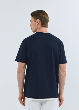 Футболка с имитацией второго слоя