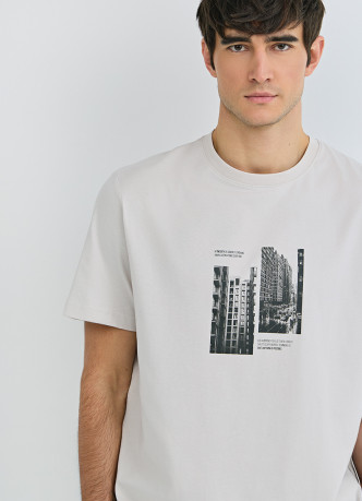 Футболка с принтом