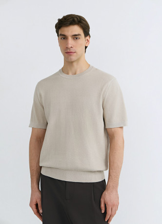 Футболка из текстурной ткани