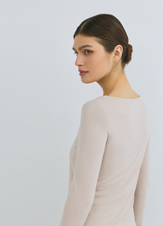 Лонгслив с квадратным вырезом