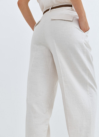 Зауженные брюки с поясом