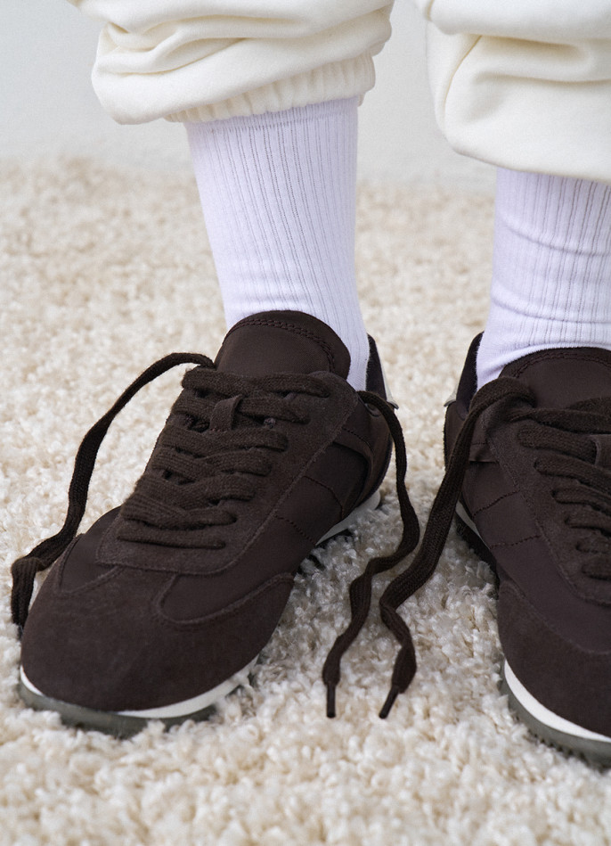 Кроссовки из натуральной замши