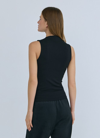 Топ из хлопка и модала с воротником-стойкой