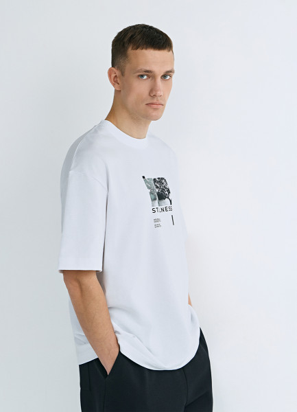 Футболка свободного кроя с принтом Белый 1999₽