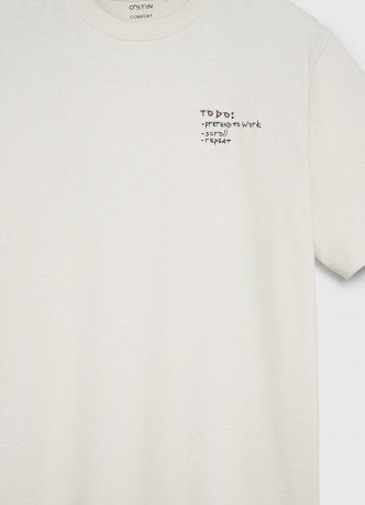 Футболка с текстовой вышивкой