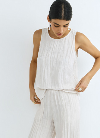 Топ из жатой ткани