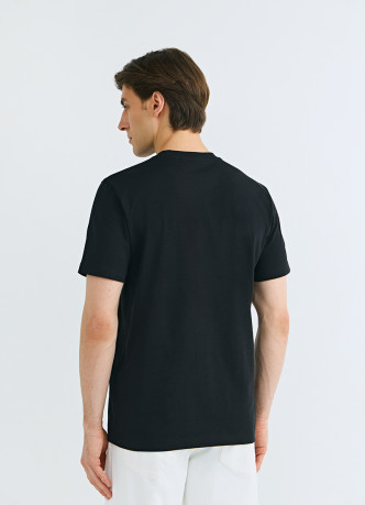 Базовая футболка