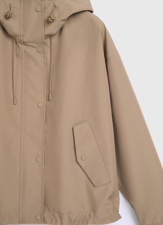 Легкая куртка