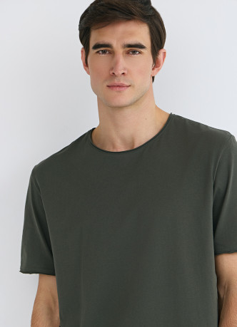 Футболка с необработанным краем