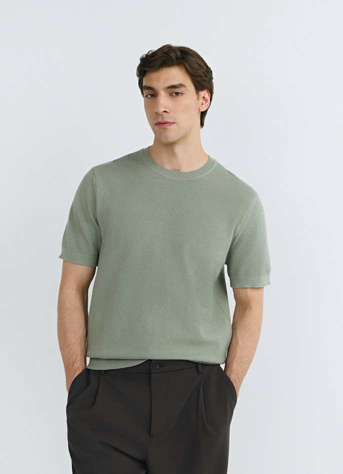 Футболка из текстурной ткани