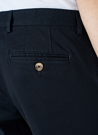 Базовые брюки Chino из твила