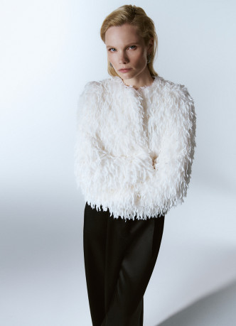 Укороченный фактурный жакет