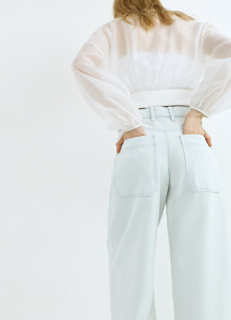 Широкие джинсы из плотного денима