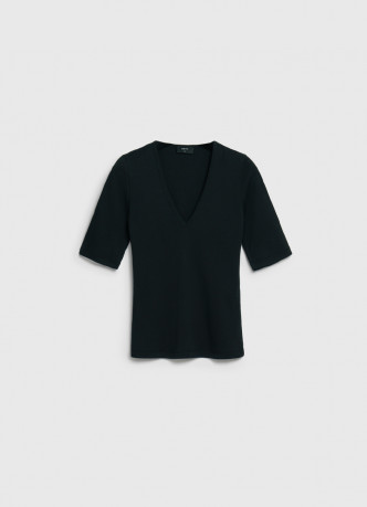 Футболка в рубчик с V-образной горловиной